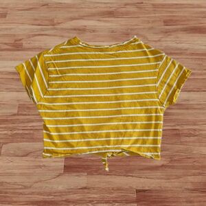 Size S Striped Yellow Crop Top